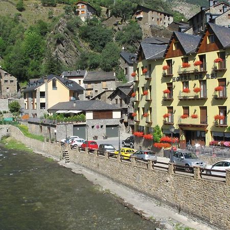 Hotel De Rei Llavorsí Eksteriør bilde