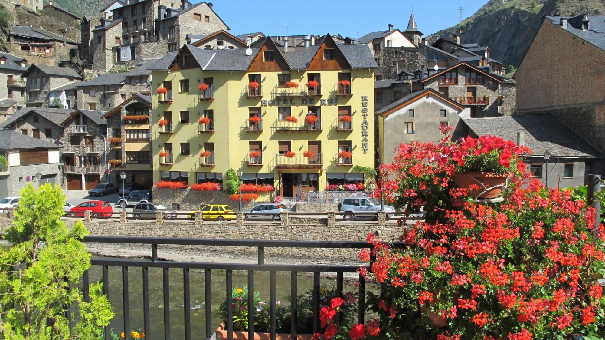 Hotel De Rei Llavorsí Eksteriør bilde