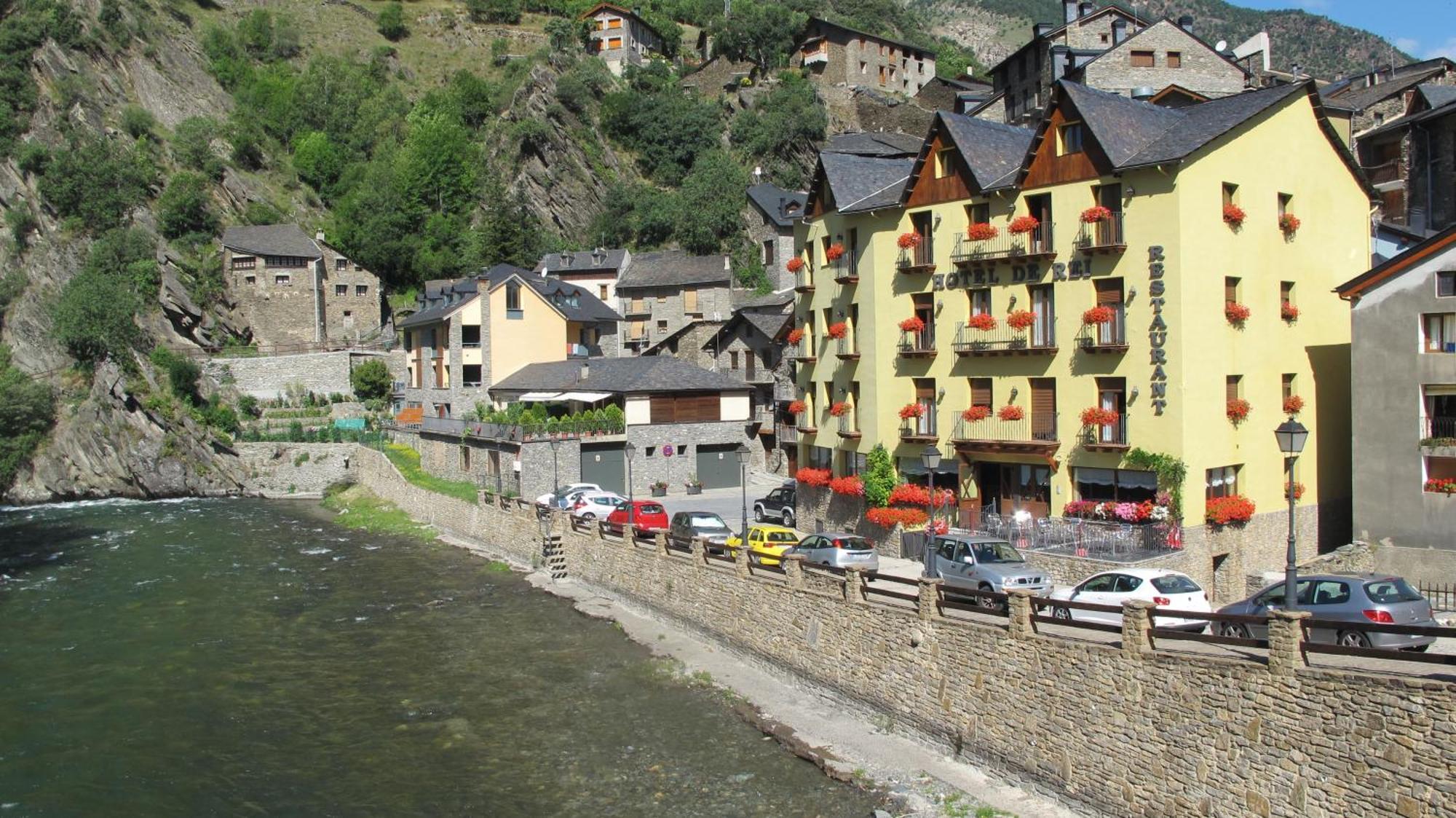 Hotel De Rei Llavorsí Eksteriør bilde